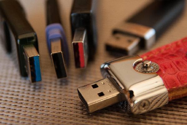 球队老板：尼克斯不升NBA杯冠军旗帜是因为我们只升总冠军旗帜